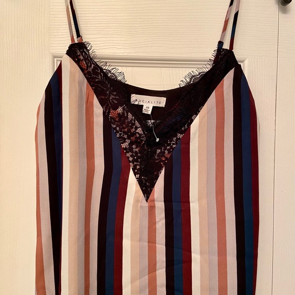 Socialite lace neckline Cami- women’s Extra Small - Picture 3 of 6